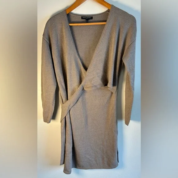 Banana Republic Women’s Long Sleeve Top Wrap Around Sweater Midi Dress Sz S EUC - Picture 1 of 8